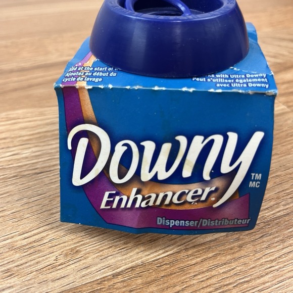 Vintage Downy Enhancer Fabric Softener Dispenser Ball in Package NEW - Picture 3 of 6